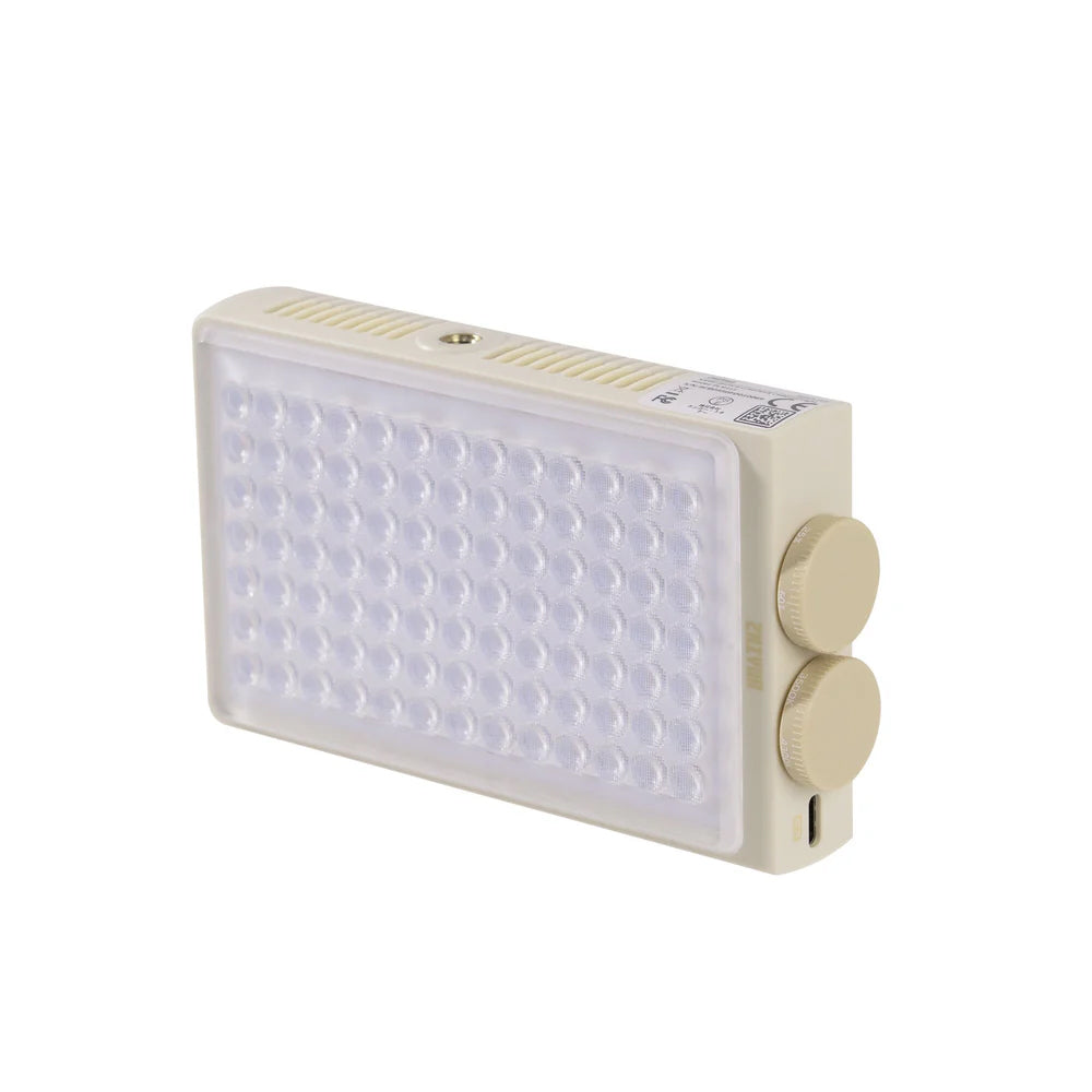 FiveRay M40 SE high-power pocket fill light with diffusers
