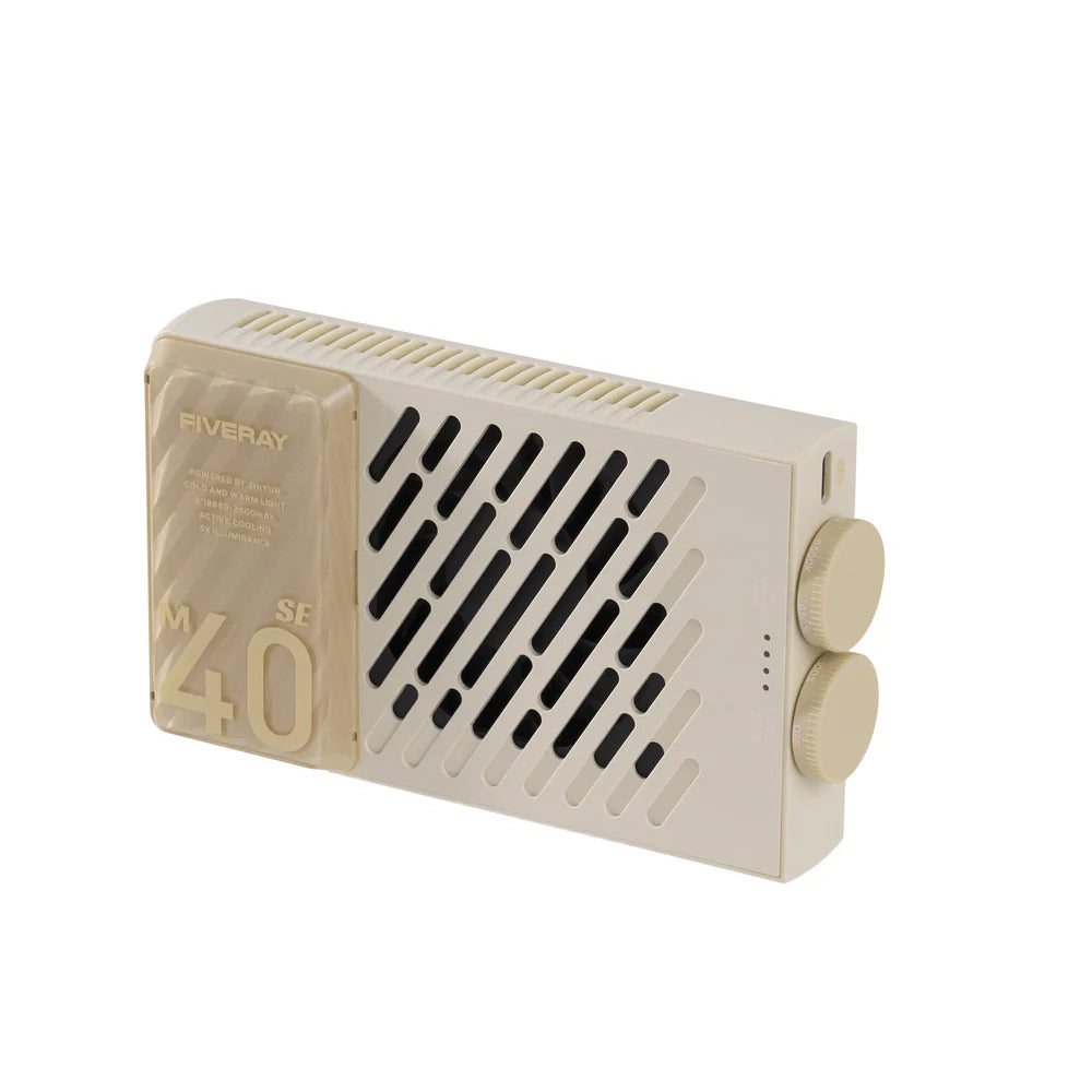 FiveRay M40 SE high-power pocket fill light with diffusers
