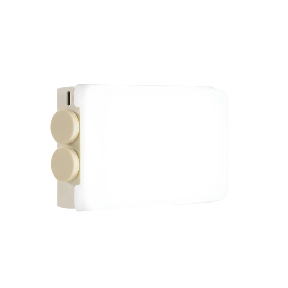 FiveRay M40 SE high-power pocket fill light with diffusers

