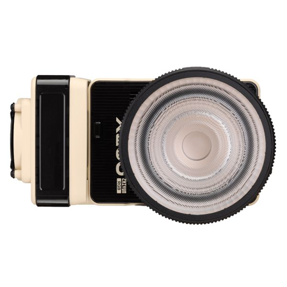 Zhiyun Molus X200 RGB COB LED light
